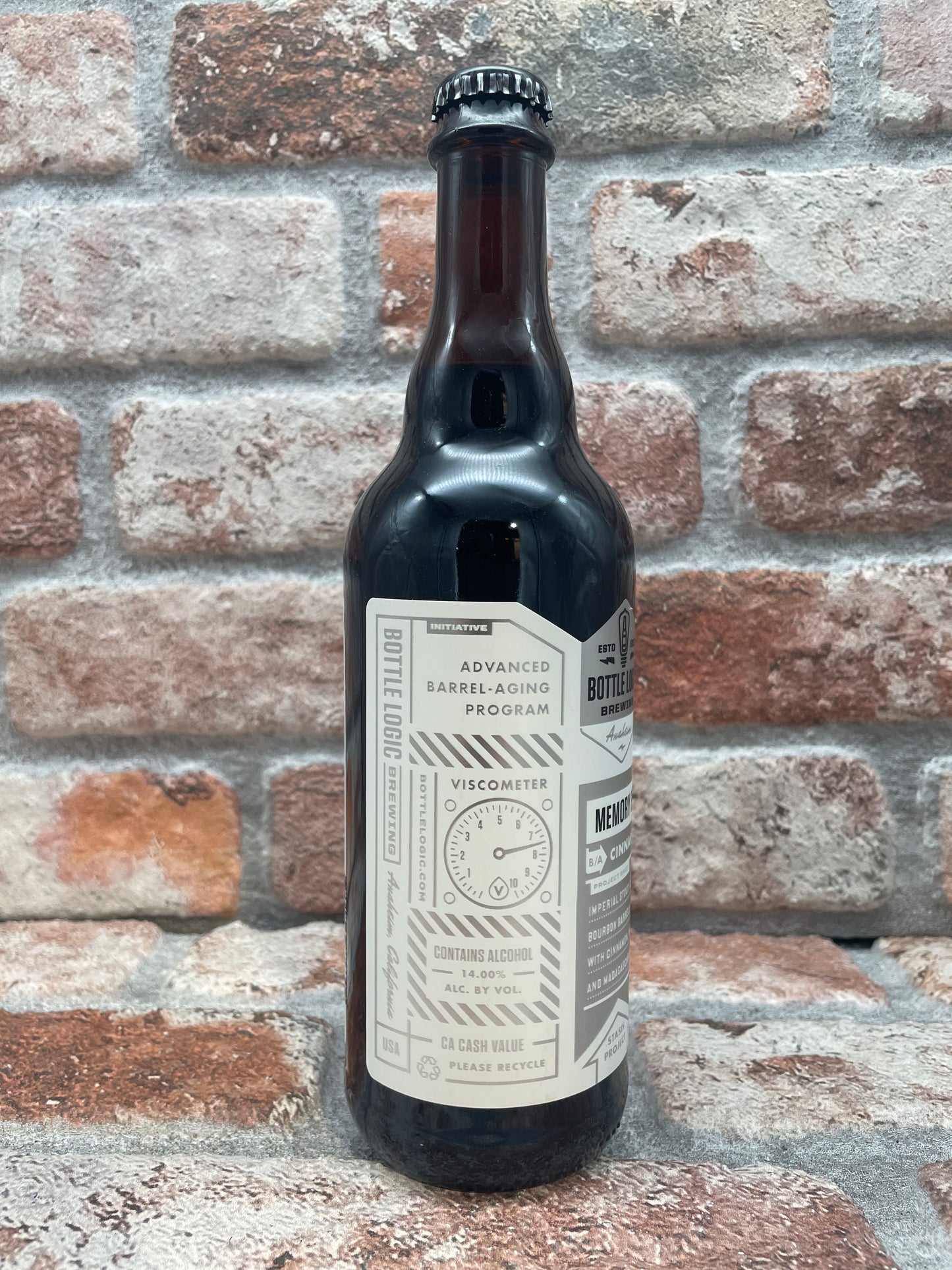 Flasche Logic Memory Systems 2022 Stout - 50 cl