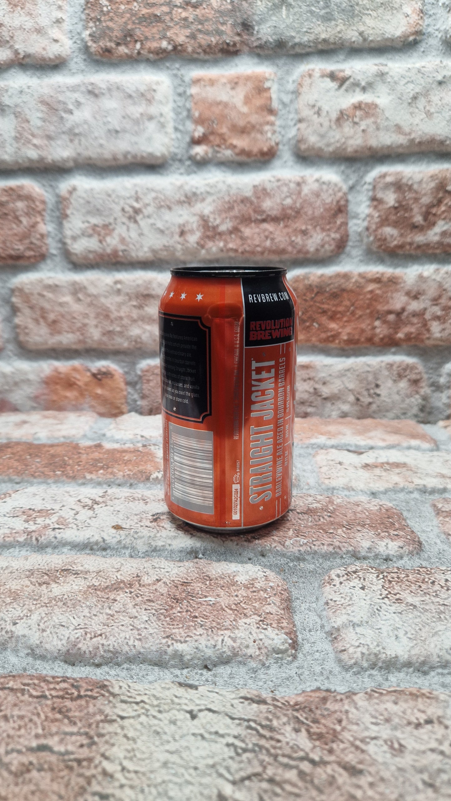 Revolution Straight Jacket 2020 Barleywine - 35 cl