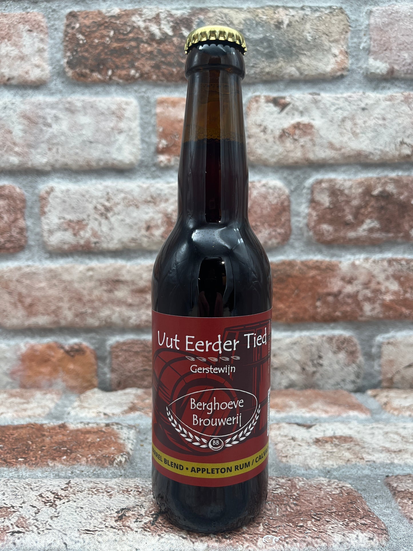 Berghoeve Uut Vroeger Tied Barrel Blend Appleton Rum / Calvados Barleywine - 33 CL