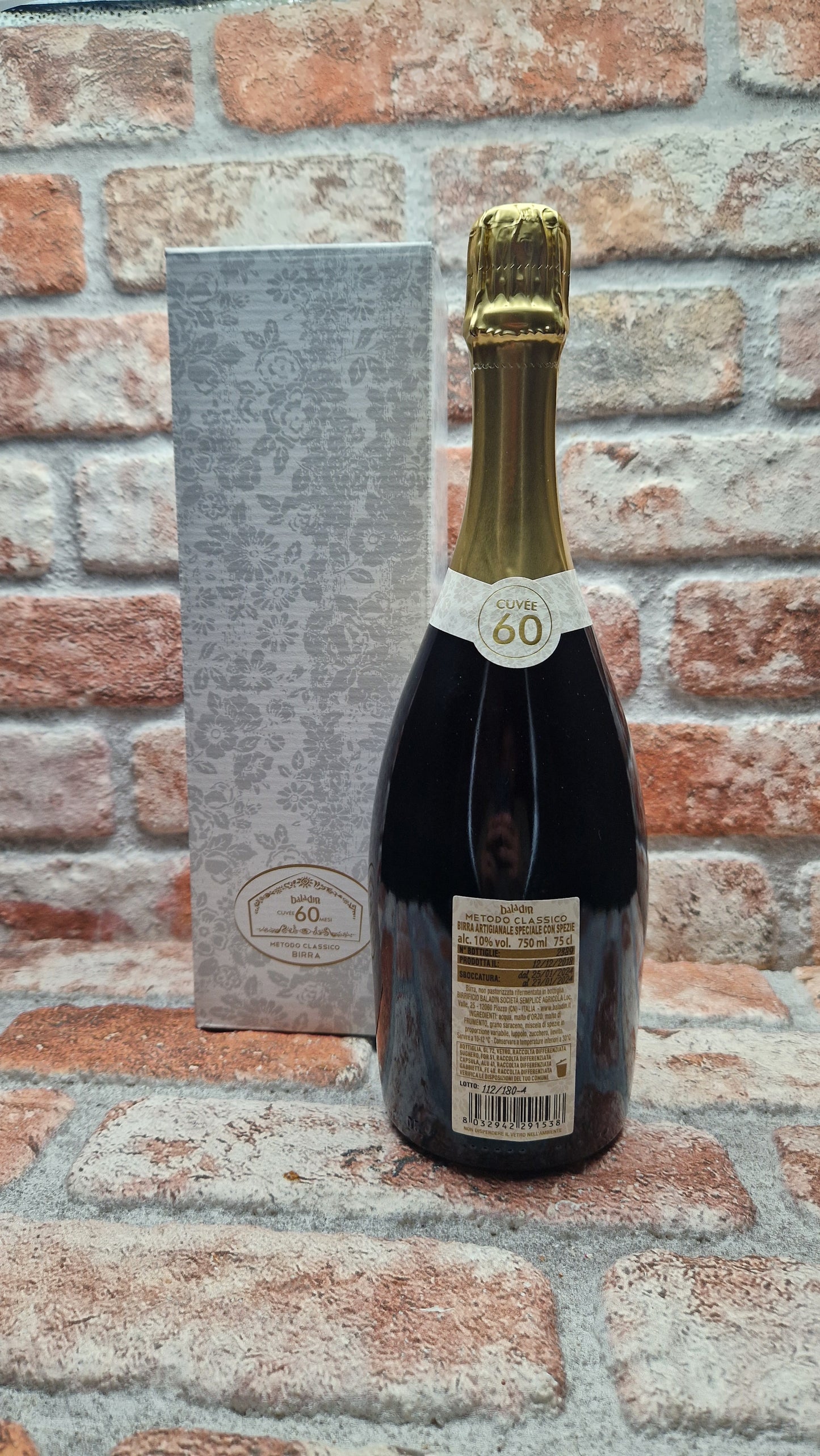 BIRRIFICIO AGRICOLO BALADIN - Baladin Indipendent Italian Farm Brewery METODO CLASSICO - Cuvée 60 MESI Champagnebier - 75 CL